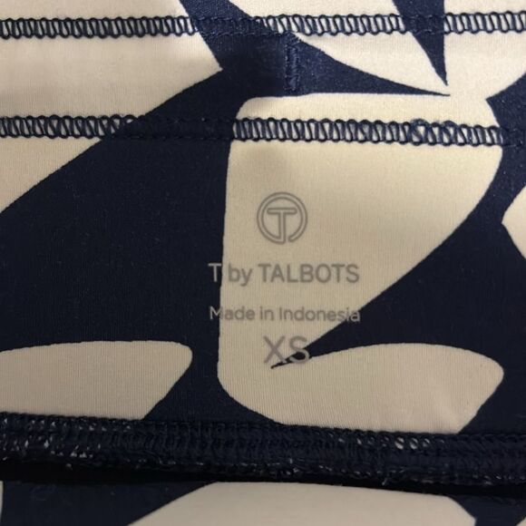 TALBOTS  T by TALBOTS PERFORMANCE INTERLOCK TIERED SKORT - BOLD BICOLOR SIZE XS - Picture 4 of 10